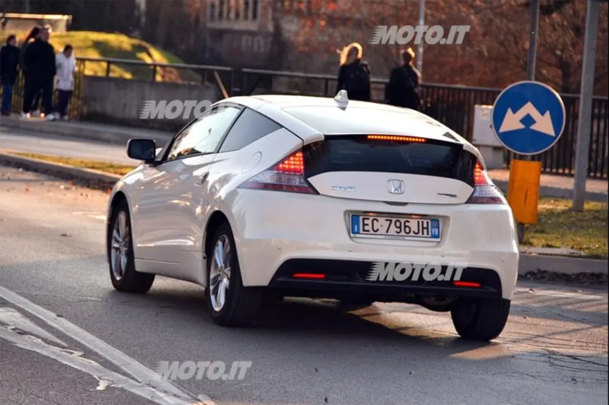 Honda CR-Z (4)