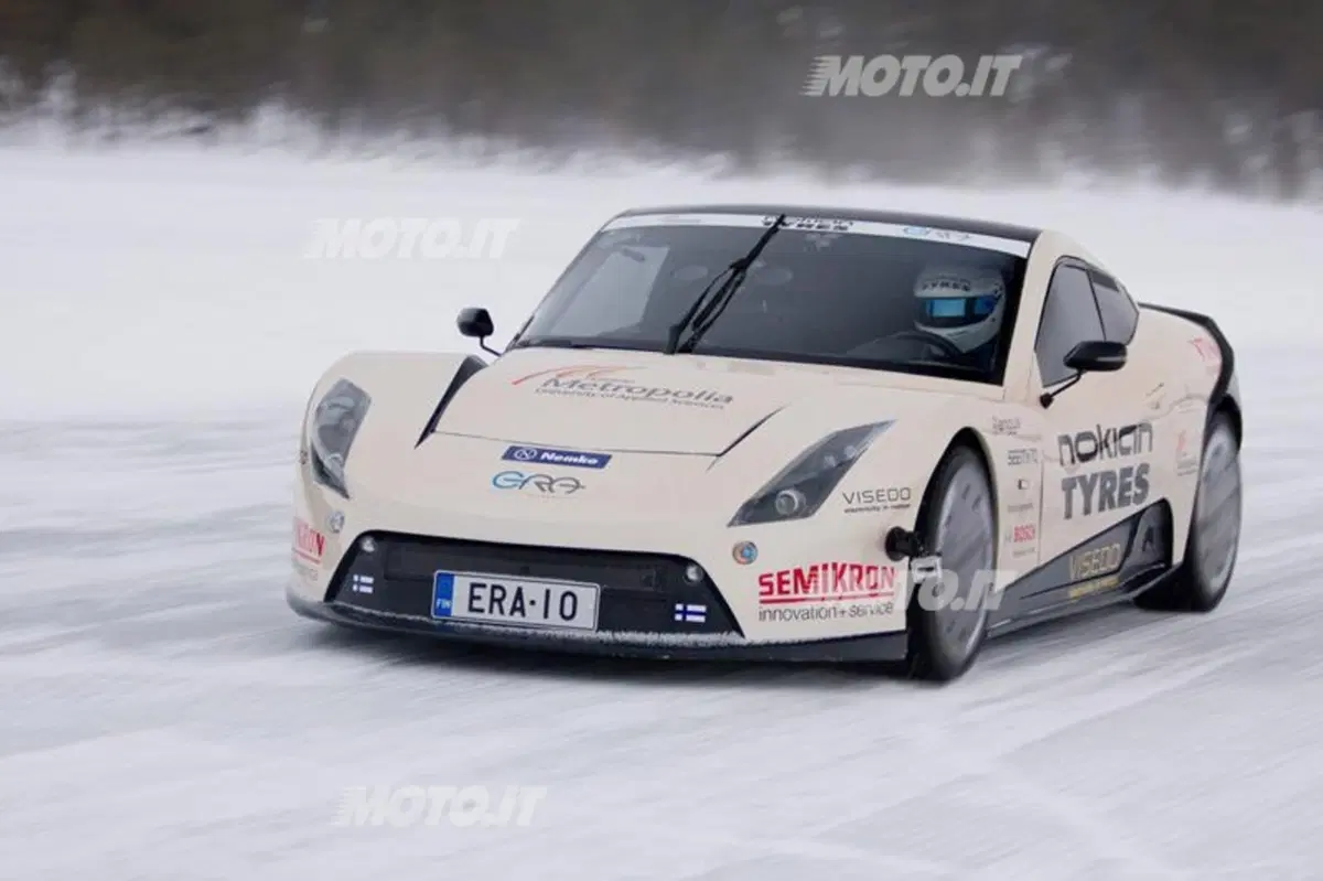 Metropolia E-RA: prima elettrica a 251 km/h su ghiaccio