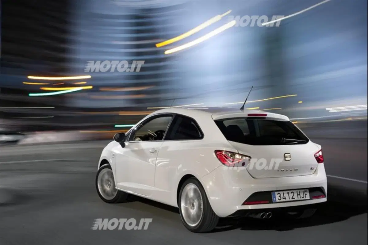 Algersuari presenta la nuova Seat Ibiza (8)