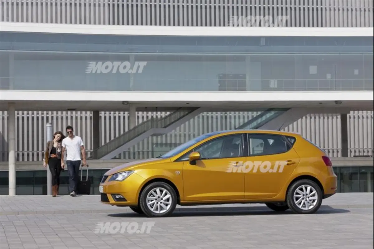 Algersuari presenta la nuova Seat Ibiza (14)