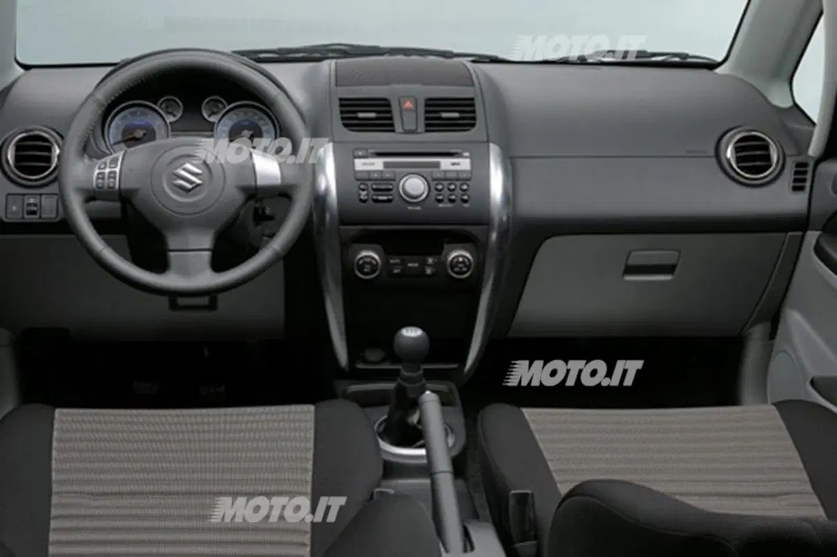 Suzuki SX4 2.0 DDiS 2WD GL (8)
