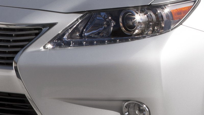 Lexus ES: primo teaser ufficiale