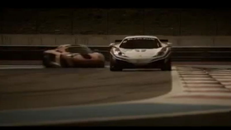 McLaren MP4-12C GT3 - In azione in pista - Video