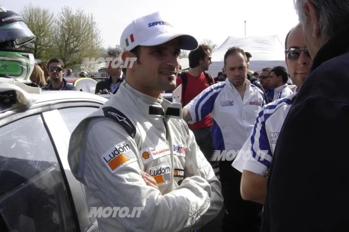 International Superstars: esordio vincente per Liuzzi su Mercedes-AMG (6)