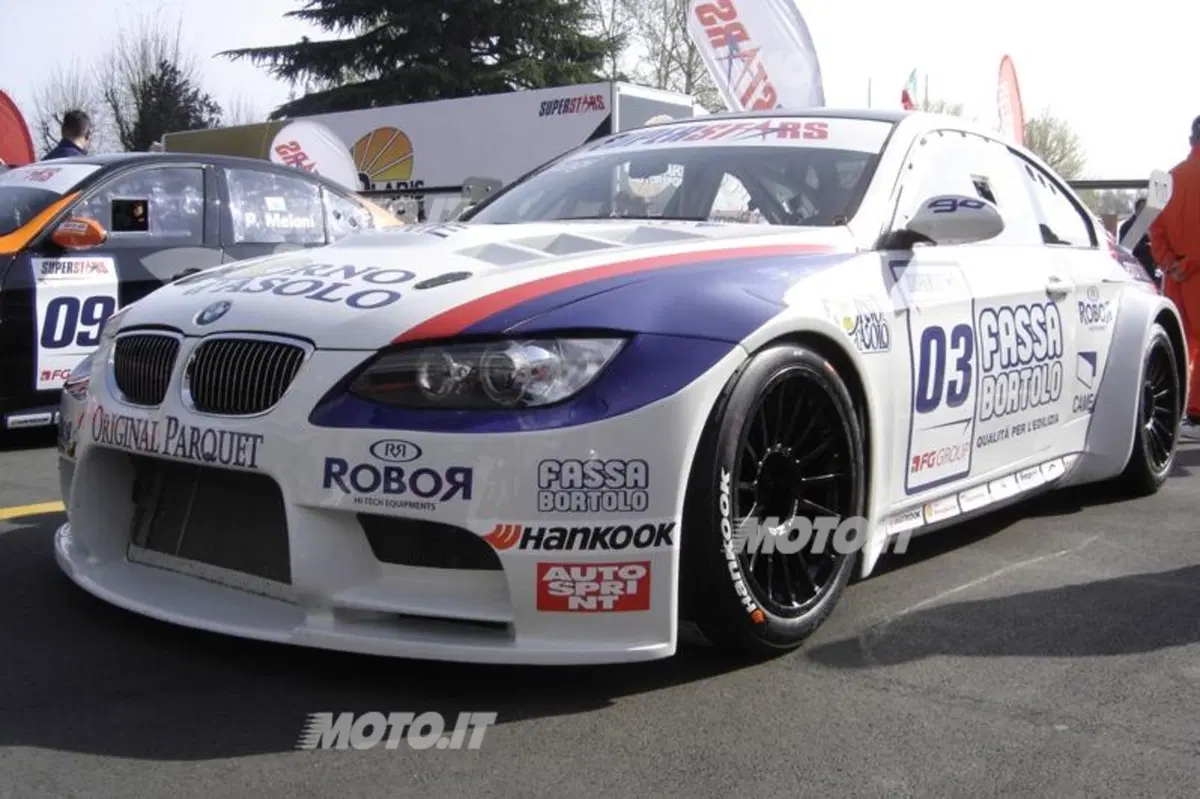 International Superstars: esordio vincente per Liuzzi su Mercedes-AMG (14)
