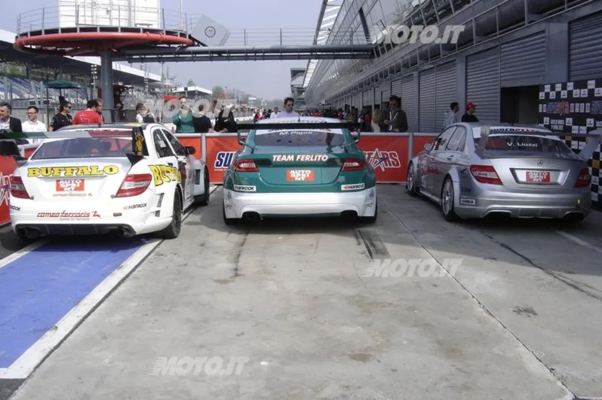 International Superstars: esordio vincente per Liuzzi su Mercedes-AMG (55)