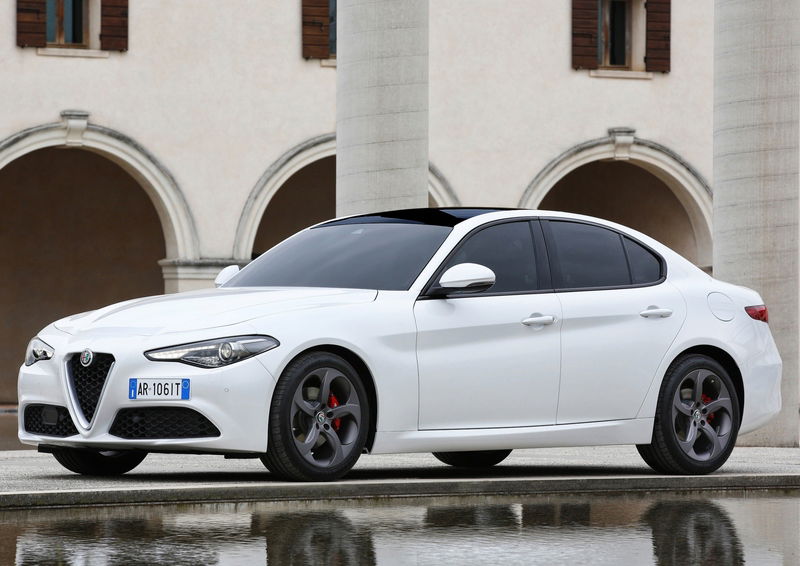 Alfa Romeo Giulia, altro premio: &egrave; Volante d&#039;Oro 2016