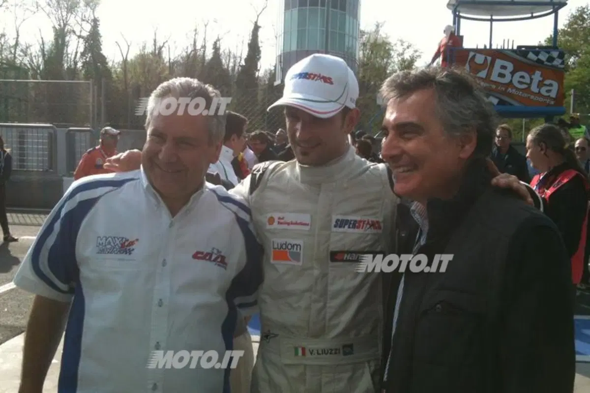 International Superstars: esordio vincente per Liuzzi su Mercedes-AMG (59)