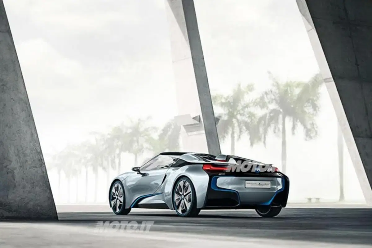 BMW i8 Concept Spyder (10)