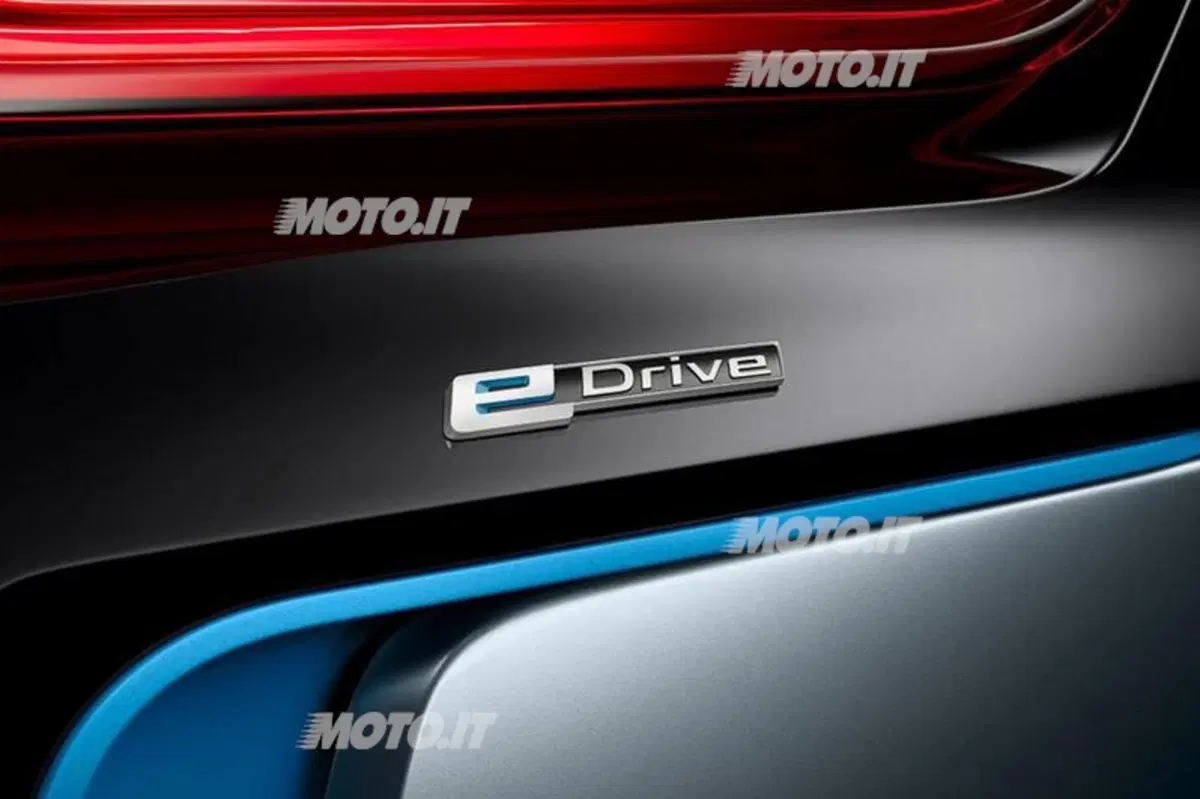 BMW i8 Concept Spyder (20)