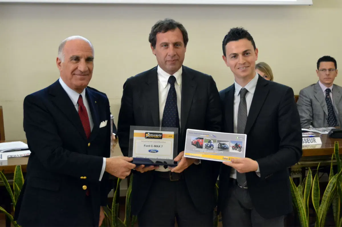 La Ford C-MAX 7 insignita del premio Sicurauto Safebuy 2011
