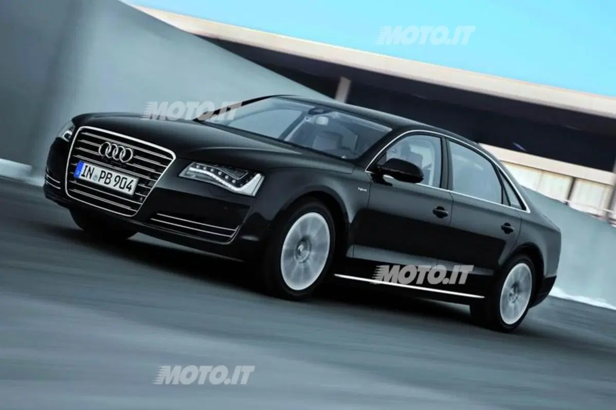 Audi A8 Hybrid: listino prezzi