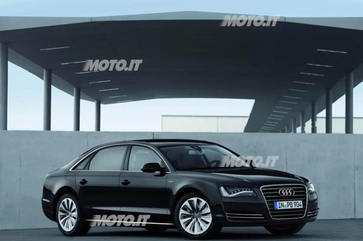 Audi A8 Hybrid: listino prezzi (2)