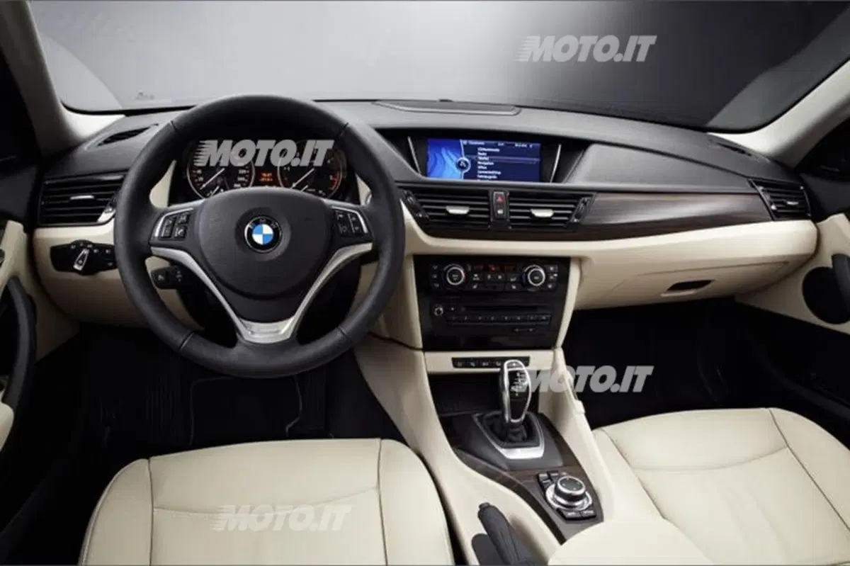 BMW X1: le prime immagini del restyling (3)