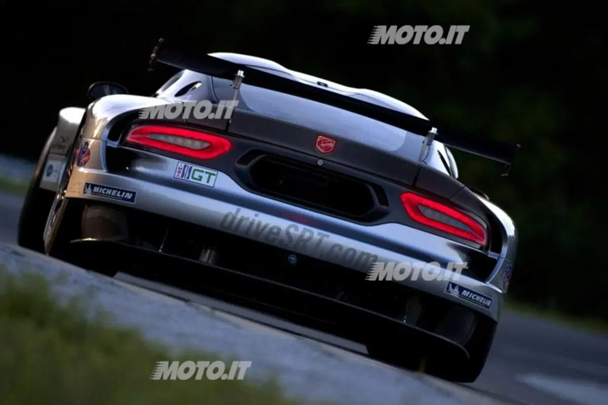 SRT Viper GTS-R (8)