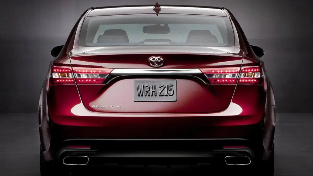 Toyota Avalon 2013: una nuova berlina per gli USA (3)
