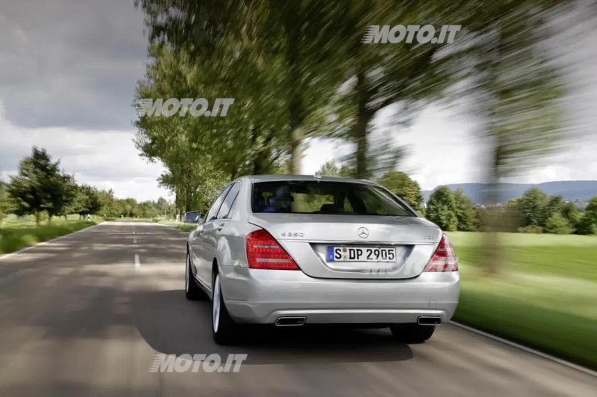 Mercedes-Benz S 250 CDI BlueEFFICIENCY World Green Car 2012 (3)