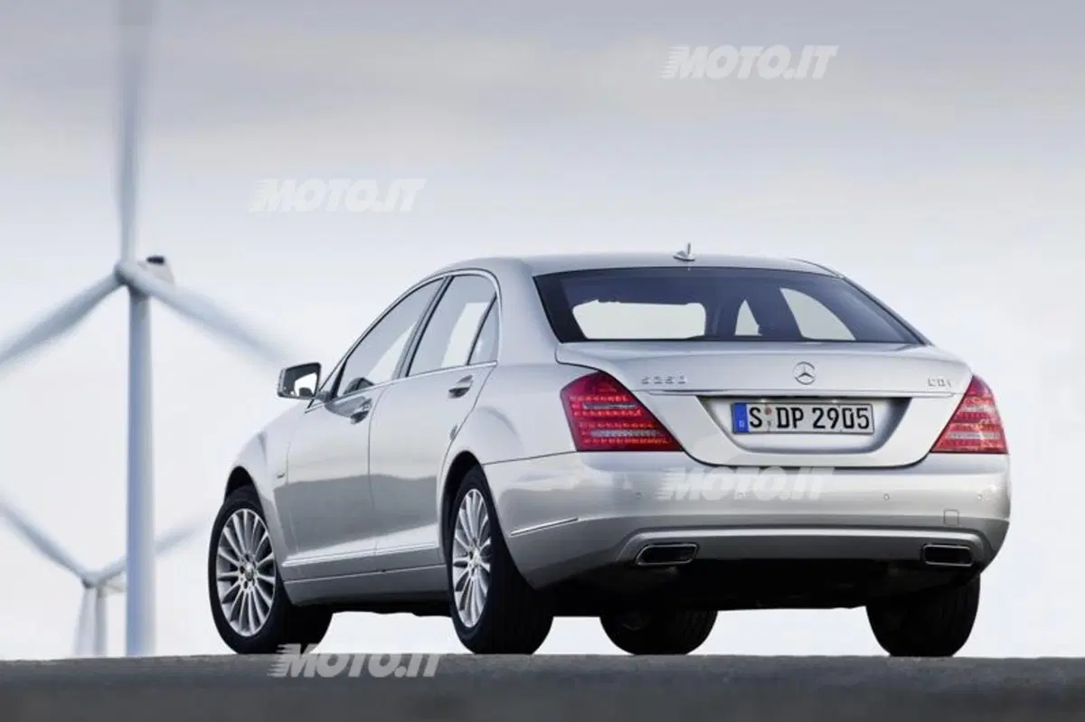 Mercedes-Benz S 250 CDI BlueEFFICIENCY World Green Car 2012 (5)