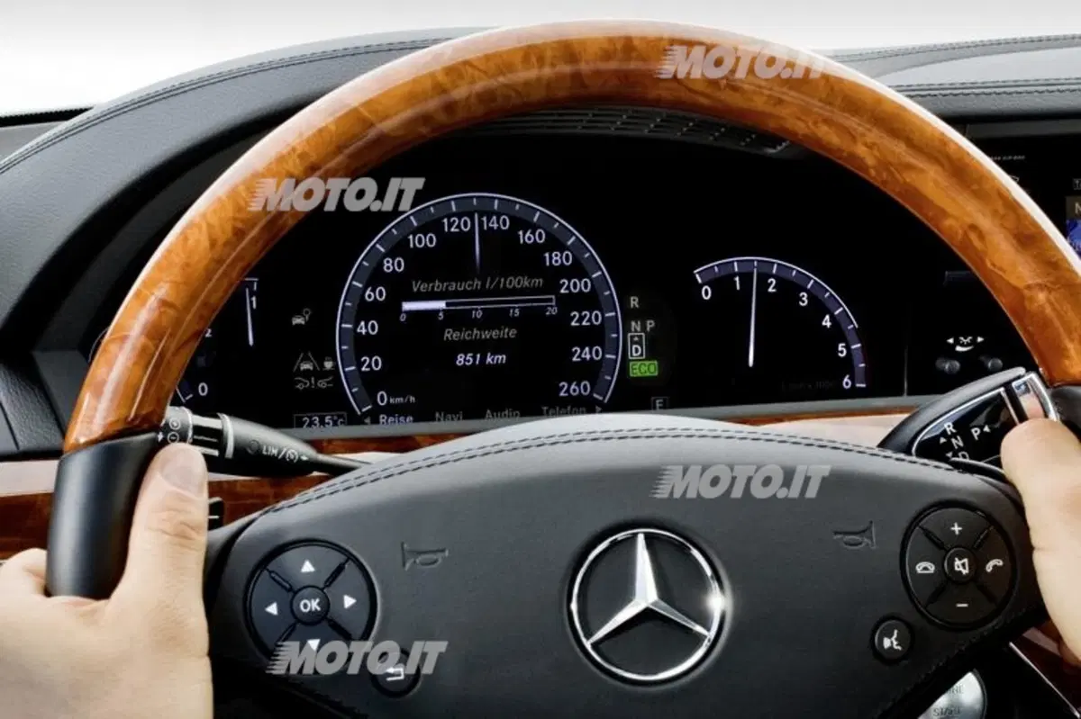Mercedes-Benz S 250 CDI BlueEFFICIENCY World Green Car 2012 (7)