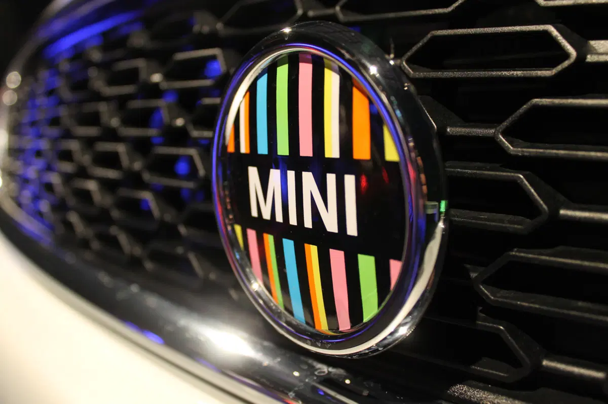 Nuova Mini Ray Line: un debutto sgargiante (27)