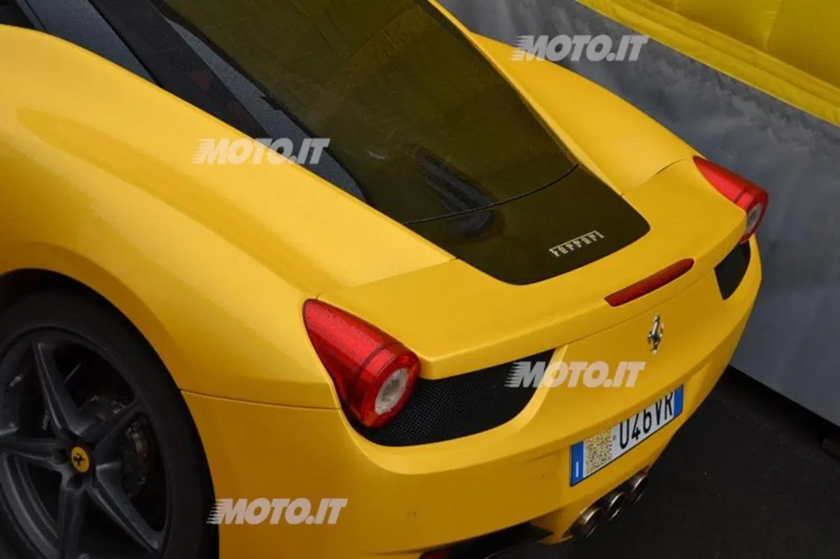 Avvistata la Ferrari 458 Italia di Valentino Rossi (4)