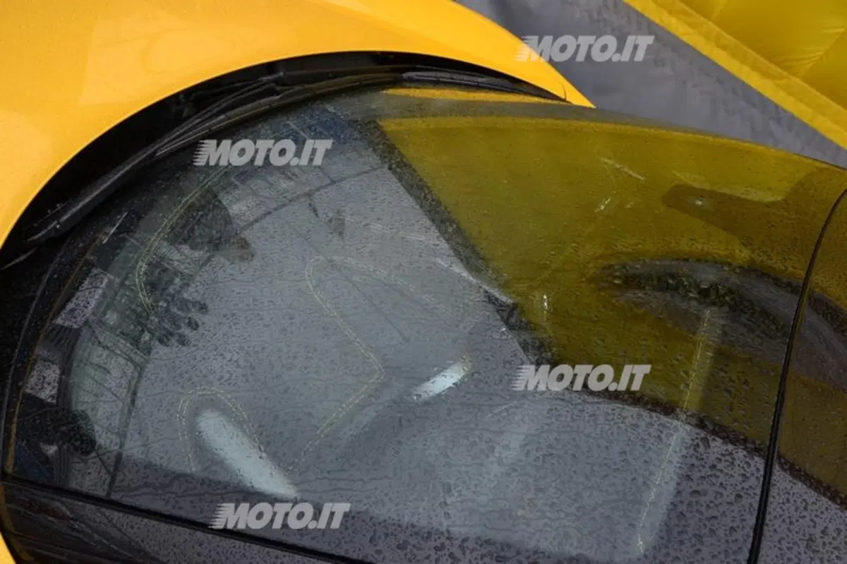 Avvistata la Ferrari 458 Italia di Valentino Rossi (9)