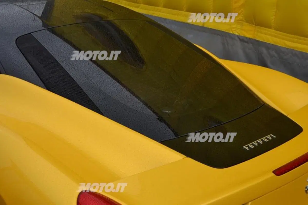 Avvistata la Ferrari 458 Italia di Valentino Rossi (10)