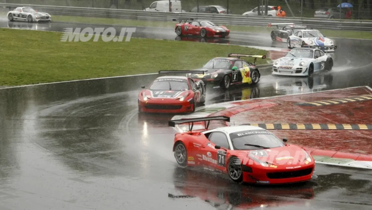 Blancpain Endurance Series: vittoria BMW a Monza, Rossi 18° (4)