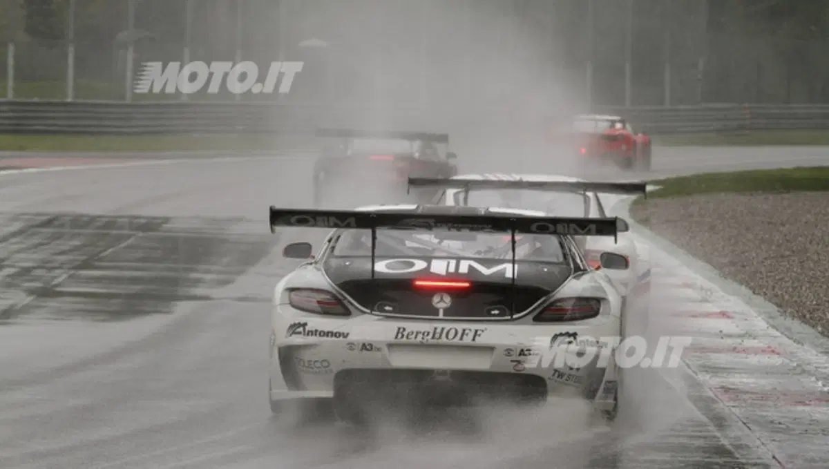 Blancpain Endurance Series: vittoria BMW a Monza, Rossi 18° (8)