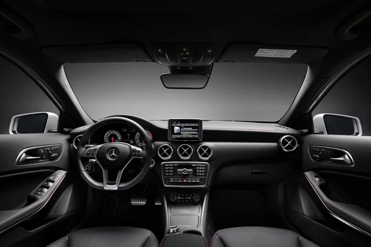 Gli interni della nuova Mercedes-Benz Classe A: vis à vis con Francesca Sangalli (3)