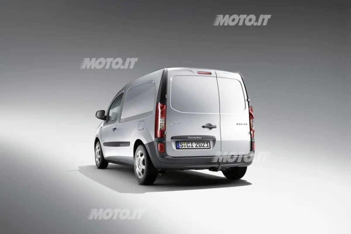 Mercedes-Benz Citan: le prime immagini ufficiali (8)