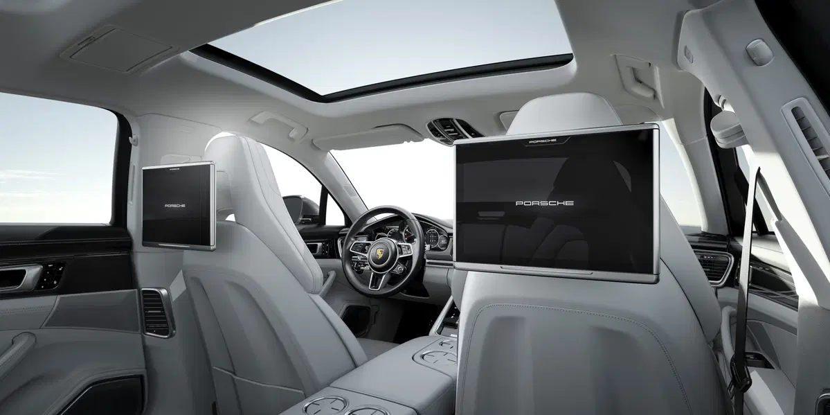 Panamera, Porsche amplia la gamma (7)