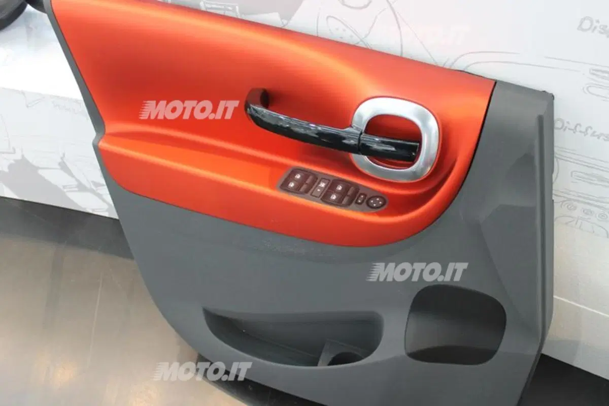 Fiat 500L: le origini del progetto, lo sviluppo, gli interni (22)