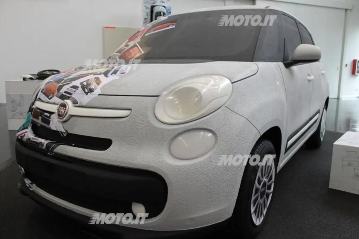 Fiat 500L: le origini del progetto, lo sviluppo, gli interni (47)