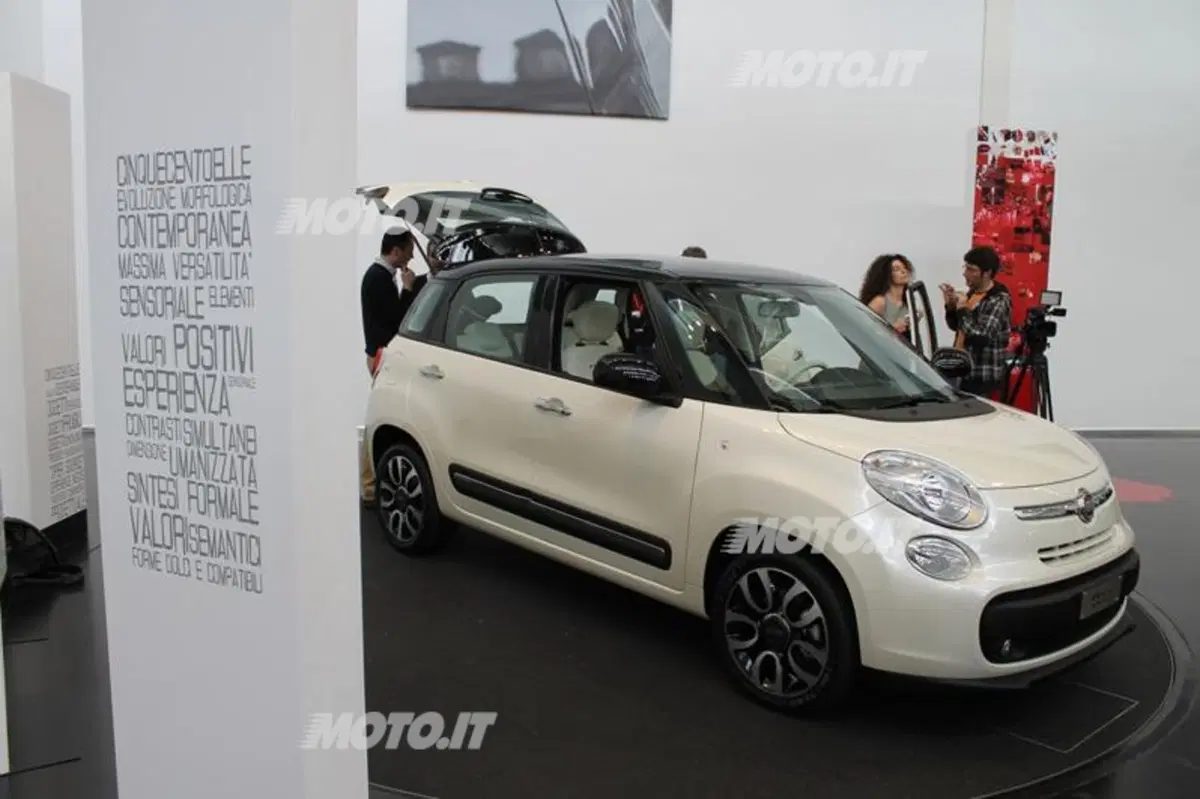 Fiat 500L: le origini del progetto, lo sviluppo, gli interni (74)