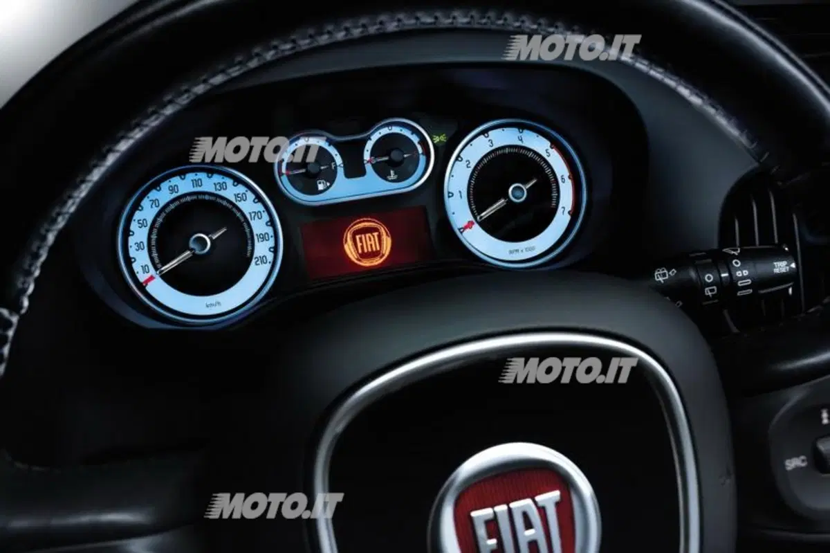 Fiat 500L: le origini del progetto, lo sviluppo, gli interni (79)