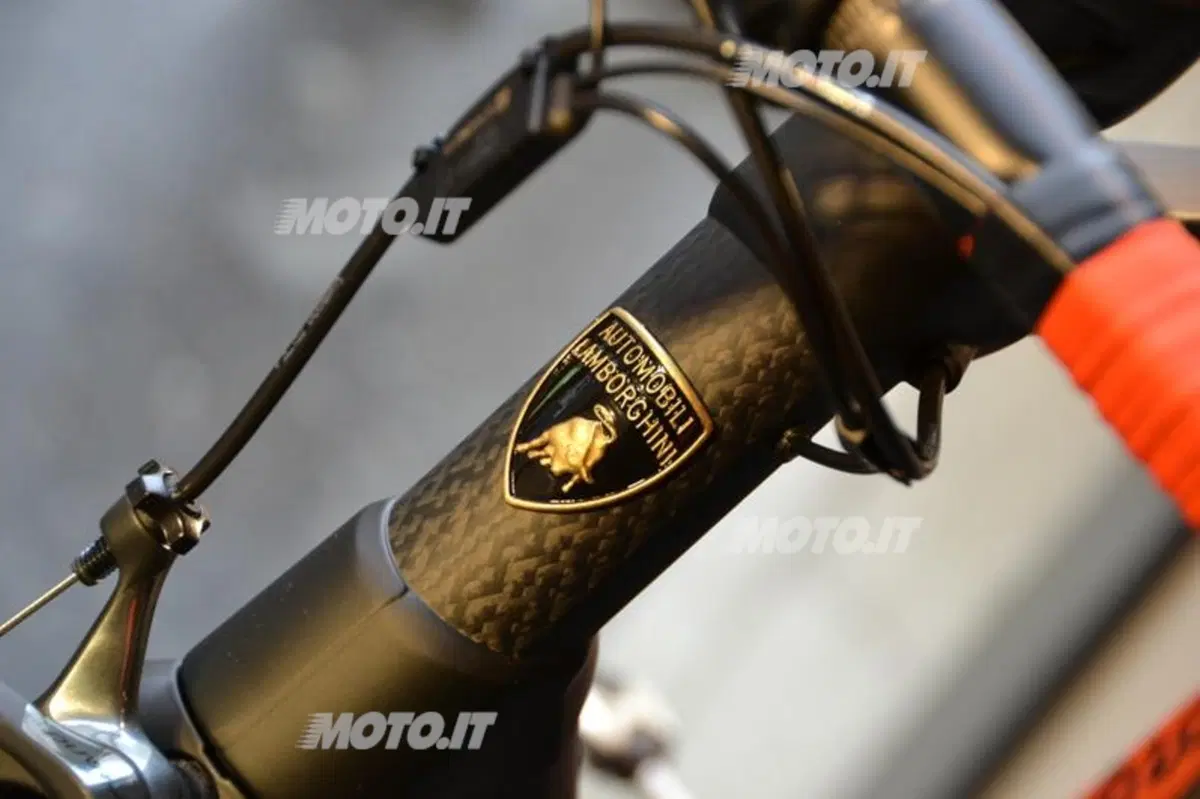 Presentata da Brian&Barry la collezione abbigliamento Lamborghini 2012 (14)