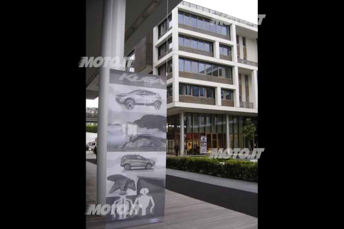 Nuova Ford Kuga: si mostra al Fuorisalone (13)