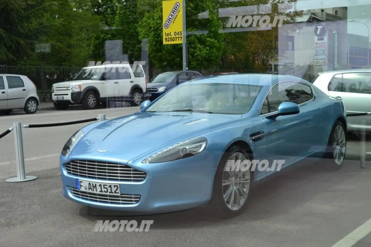 Jeffrey Scott: «Aston Martin è storia ed emozione» (13)