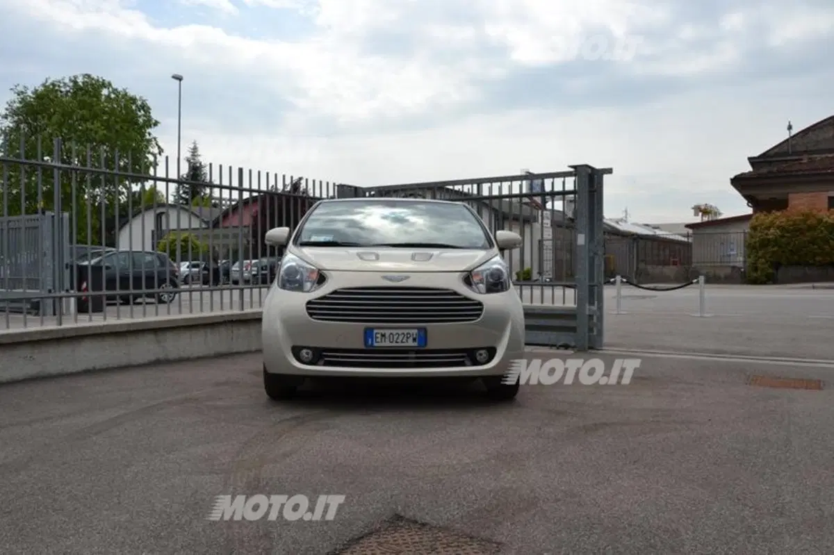 Jeffrey Scott: «Aston Martin è storia ed emozione» (16)