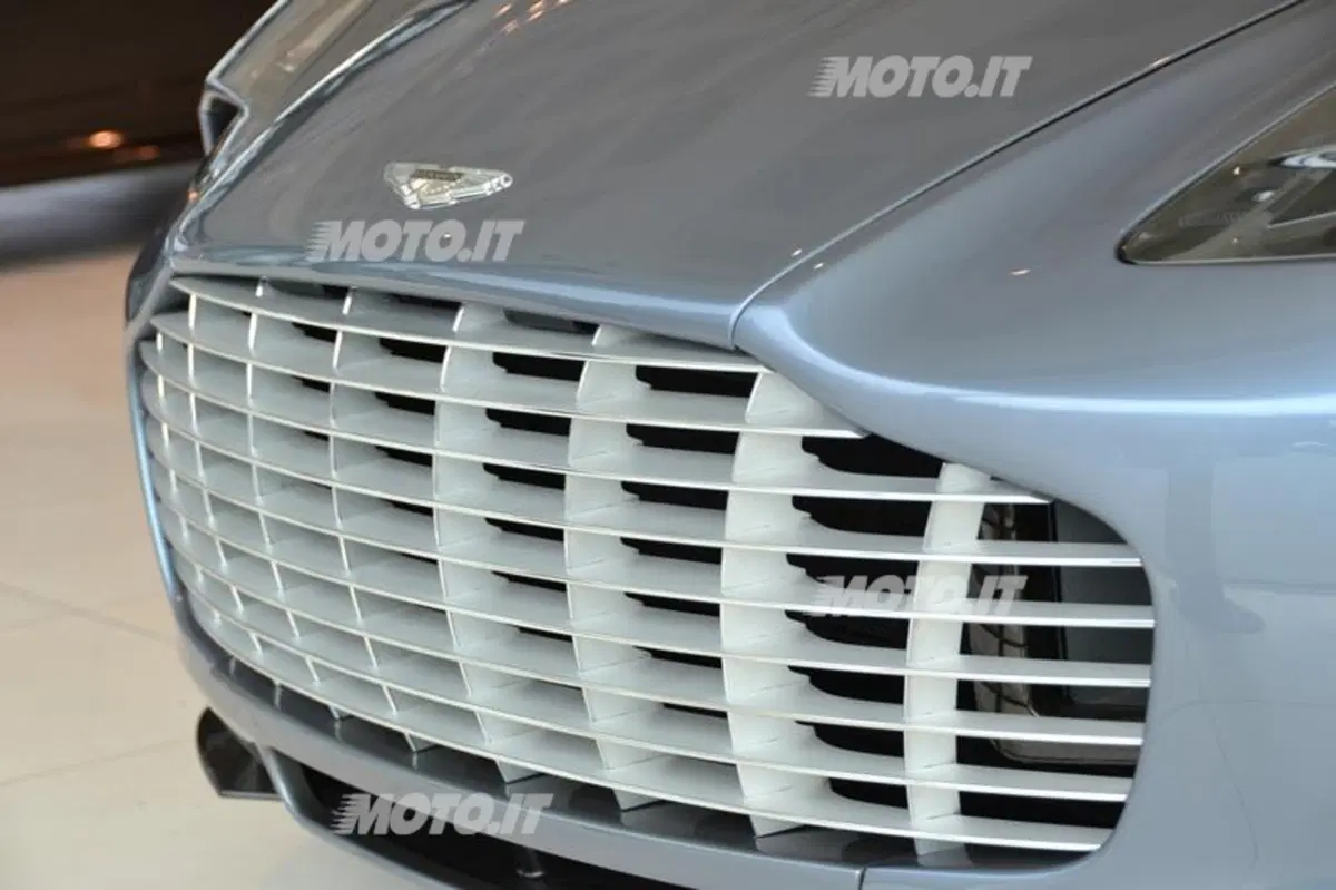 Jeffrey Scott: «Aston Martin è storia ed emozione» (21)