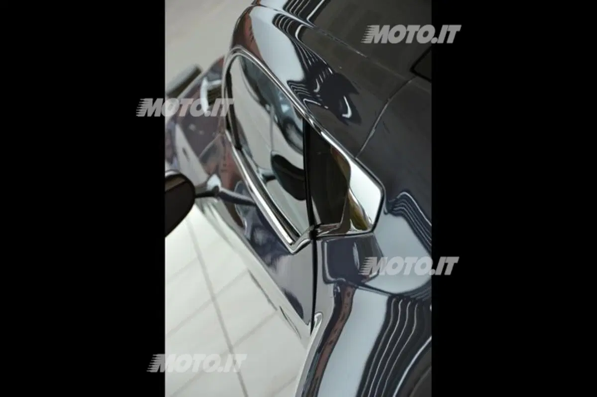 Jeffrey Scott: «Aston Martin è storia ed emozione» (25)