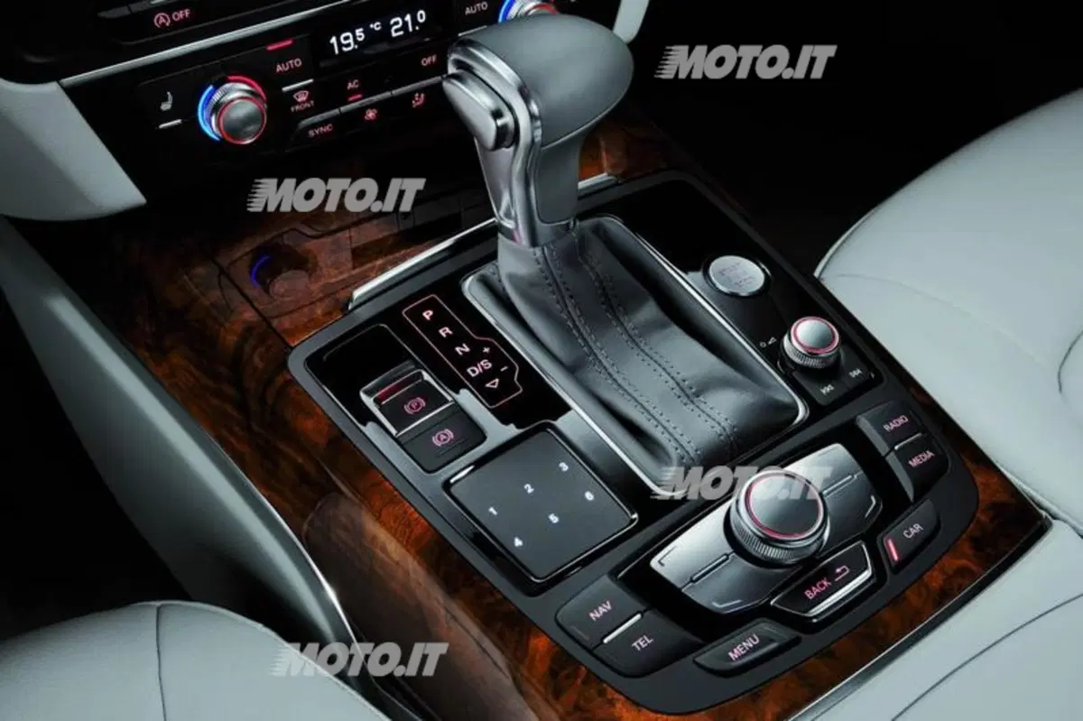 Audi A6 L e-tron Concept (12)