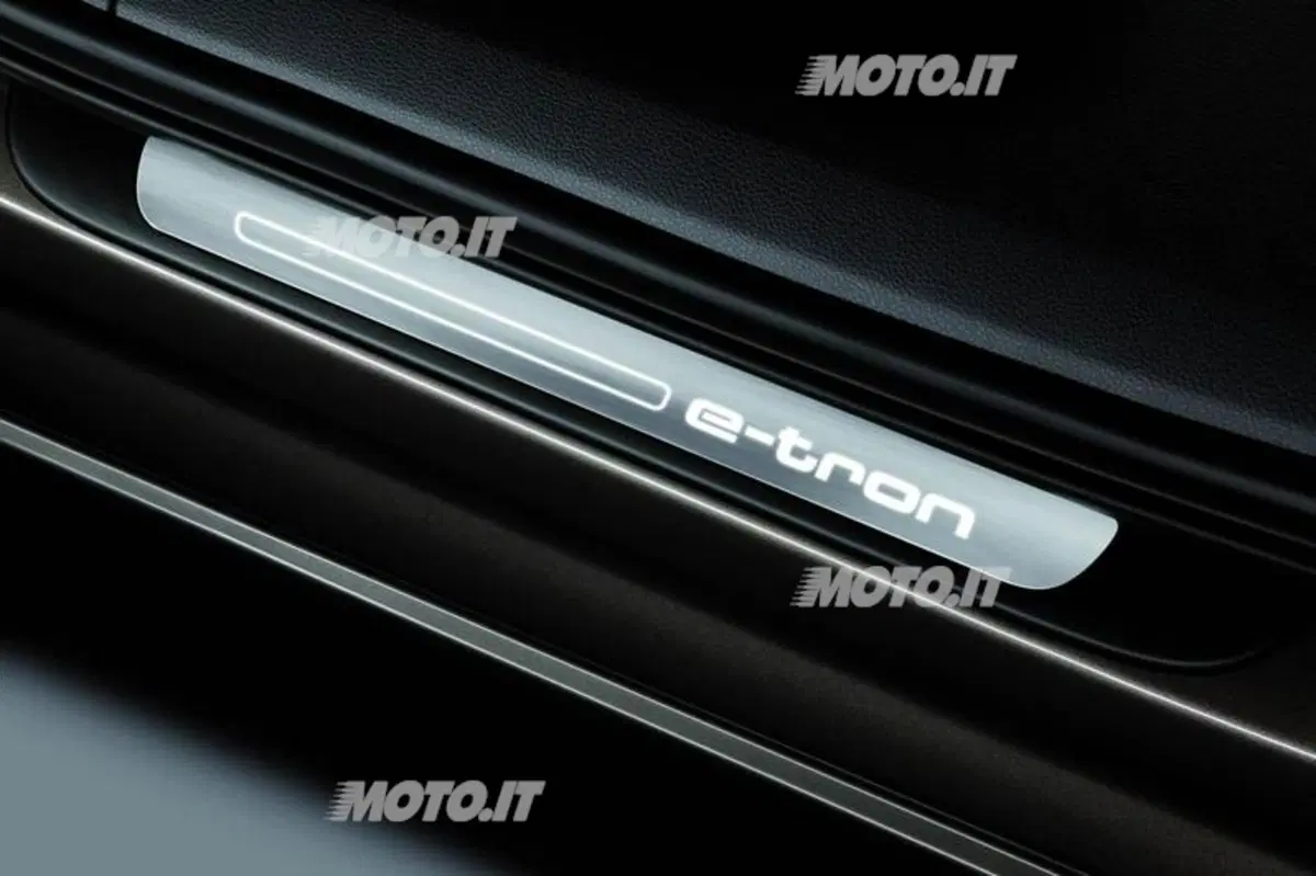 Audi A6 L e-tron Concept (17)