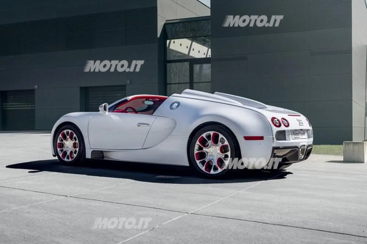 Bugatti Veyron Grand Sport Wei Long 2012 (4)