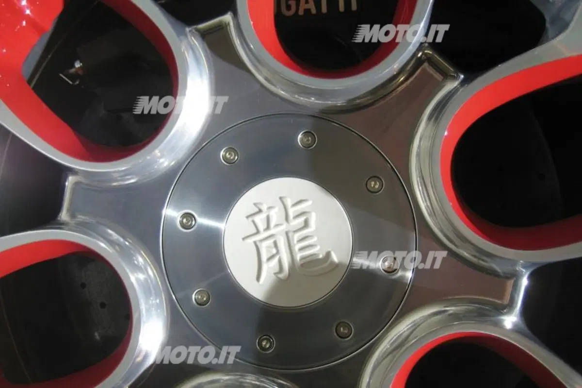 Bugatti Veyron Grand Sport Wei Long 2012 (7)