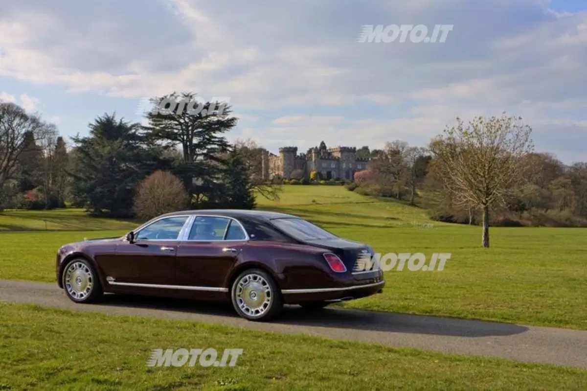 Bentley Mulsanne Diamond Jubilee Edition (4)
