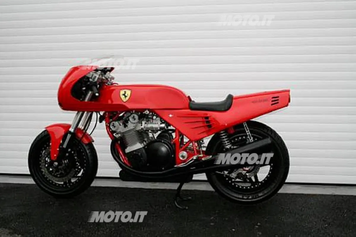 Ferrari: all'asta l'unica moto prodotta nella storia del Cavallino (2)
