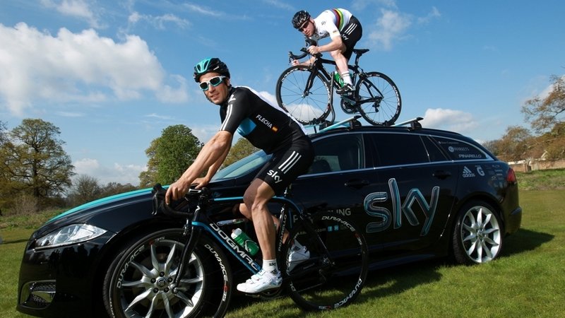 Jaguar partner ufficiale del team Sky Pro Cycling
