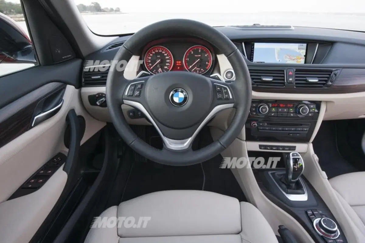 BMW X1 restyling: nuove immagini ed informazioni ufficiali (20)